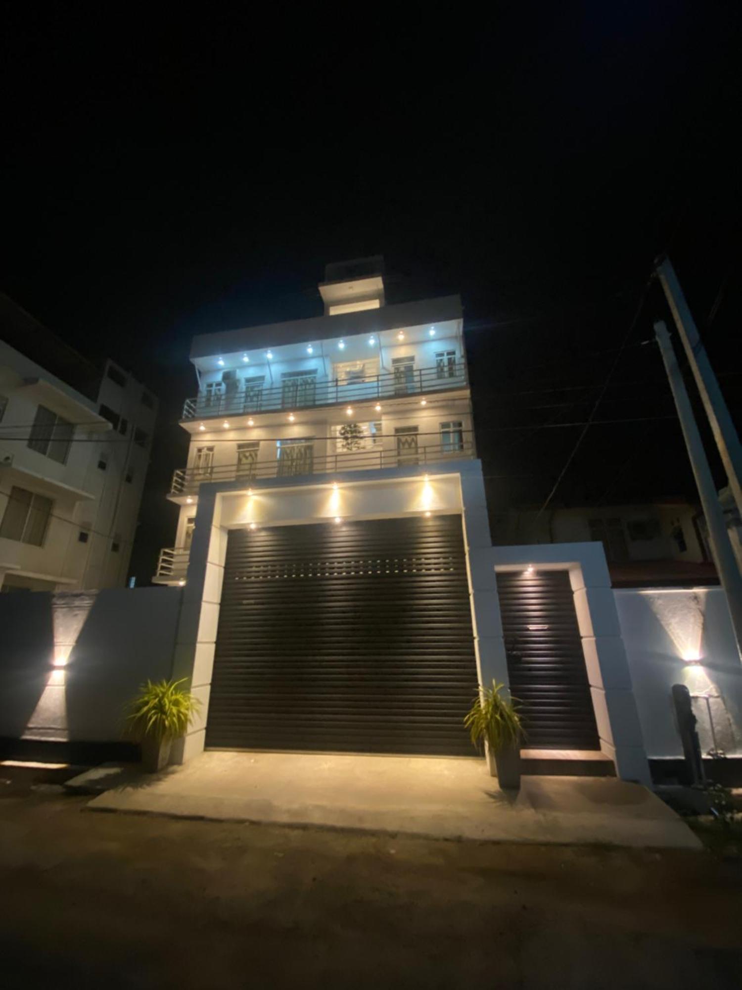 Apartment Near Colombo Airport カトゥナカヤ エクステリア 写真